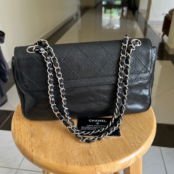 Quick  listing during the live show - Picture 3 of 15